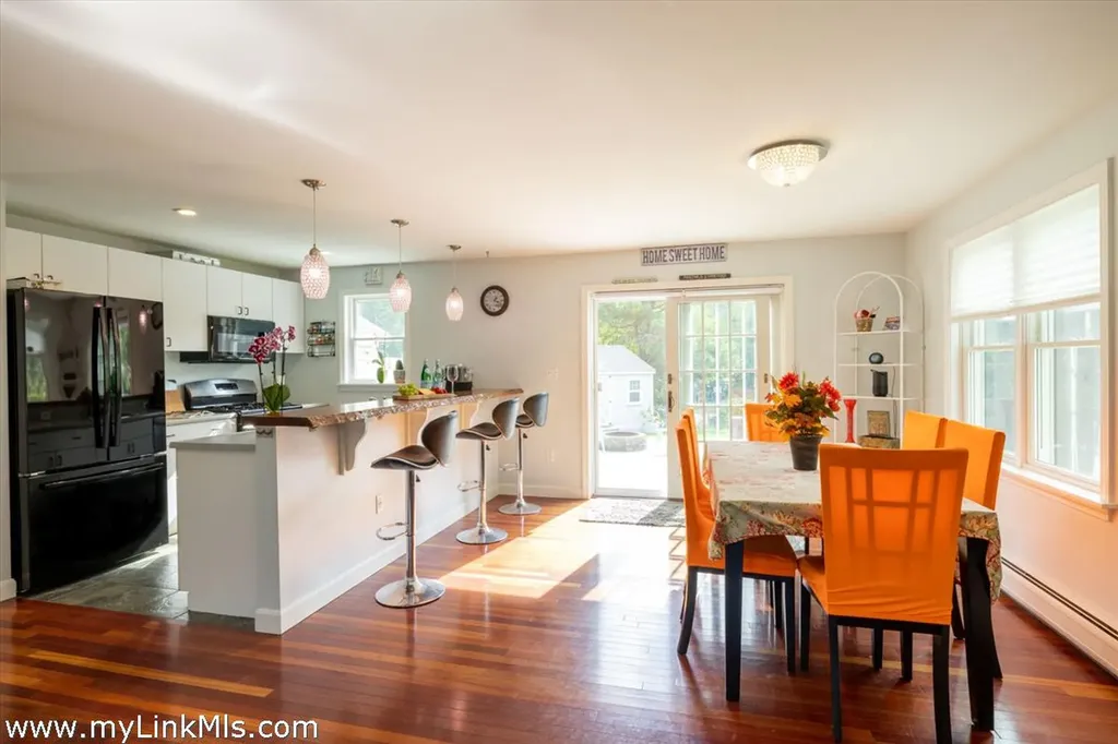 191 Spring Hill Road Vineyard Haven MA 02568