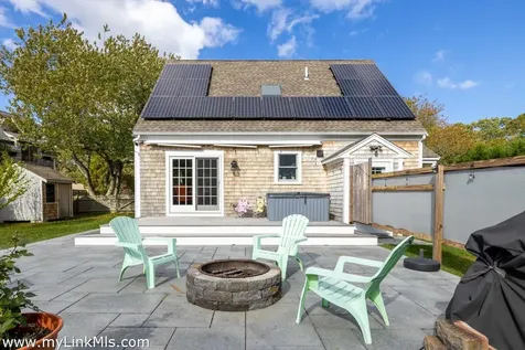 191 Spring Hill Road Vineyard Haven MA 02568