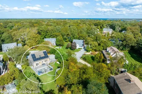 191 Spring Hill Road Vineyard Haven MA 02568