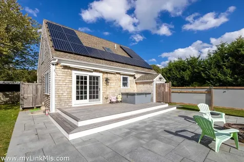 191 Spring Hill Road Vineyard Haven MA 02568