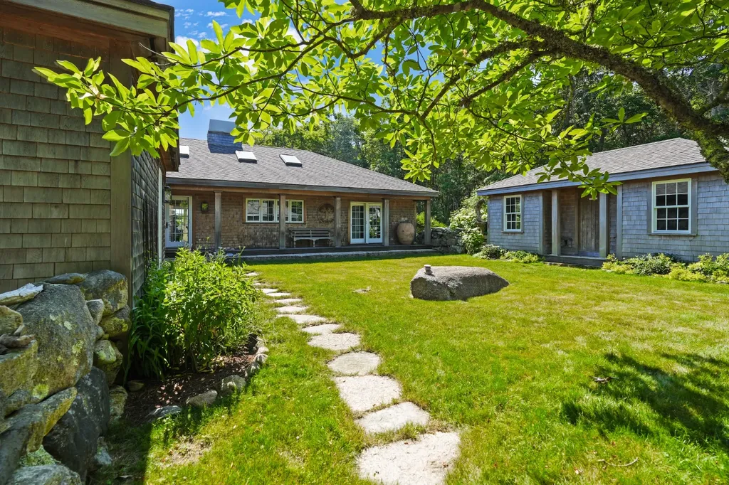 300 North Road Chilmark MA 02535