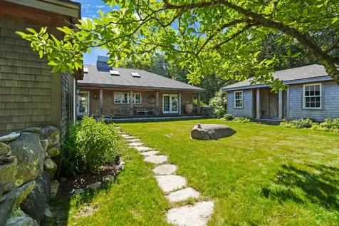 300 North Road Chilmark MA 02535