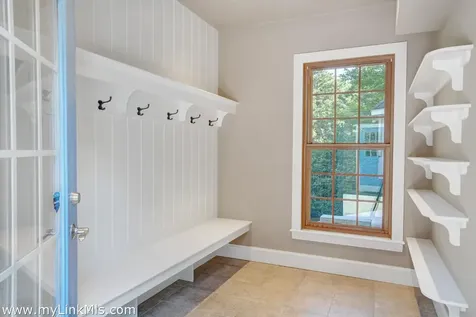 4 High Meadow Lane Oak Bluffs MA 02557