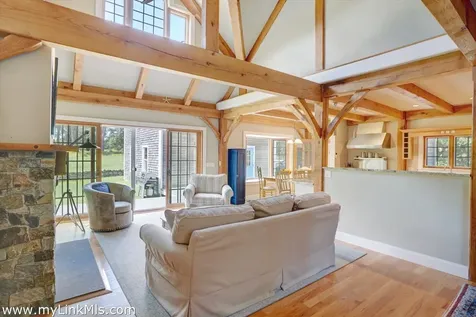 4 High Meadow Lane Oak Bluffs MA 02557