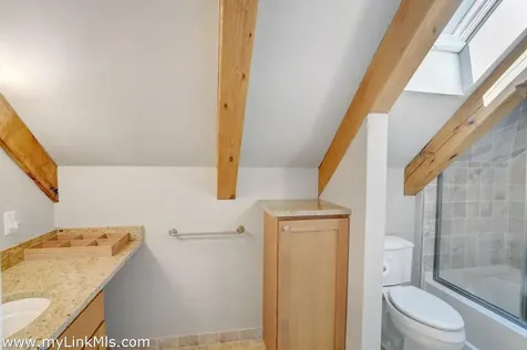 4 High Meadow Lane Oak Bluffs MA 02557