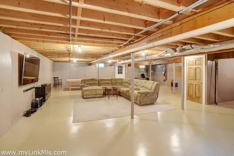 4 High Meadow Lane Oak Bluffs MA 02557