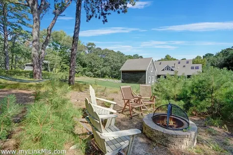 4 High Meadow Lane Oak Bluffs MA 02557