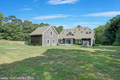 4 High Meadow Lane Oak Bluffs MA 02557