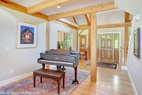 4 High Meadow Lane Oak Bluffs MA 02557