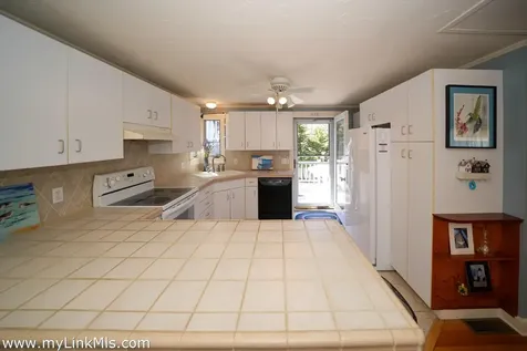60 Prospect Avenue Oak Bluffs MA 02557