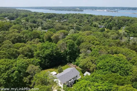 60 Prospect Avenue Oak Bluffs MA 02557