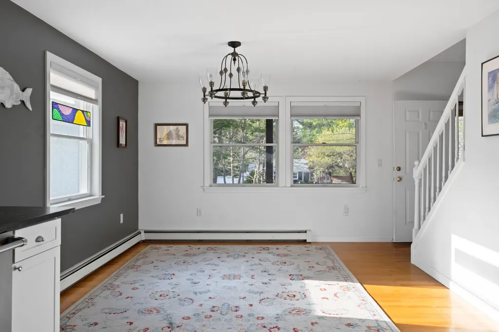 112 West Spring Street Vineyard Haven MA 02568