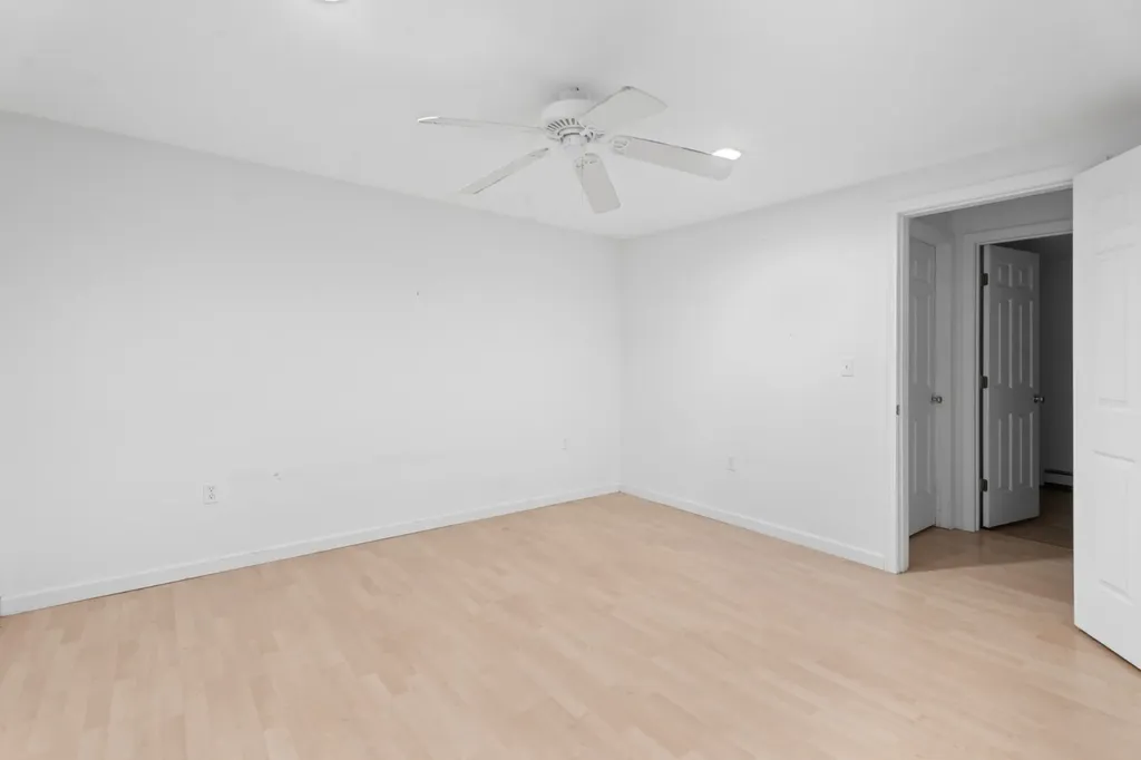 112 West Spring Street Vineyard Haven MA 02568