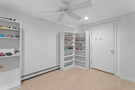 112 West Spring Street Vineyard Haven MA 02568