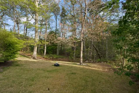 112 West Spring Street Vineyard Haven MA 02568