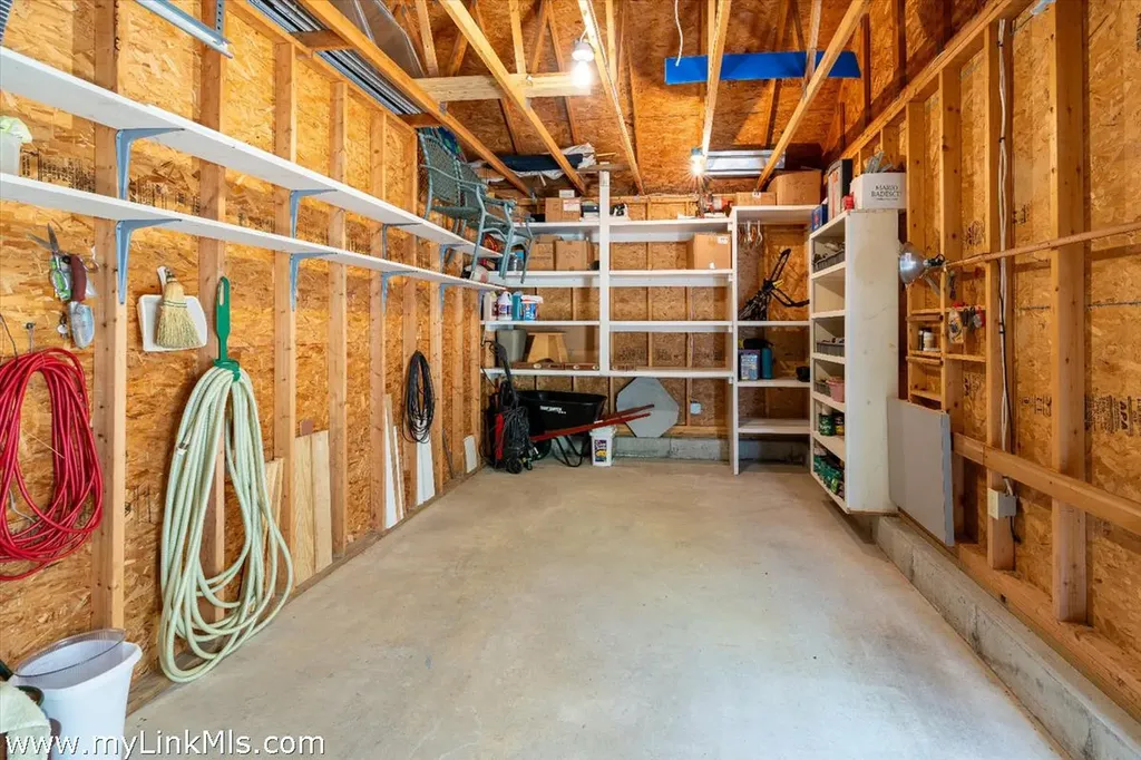 261 Sandpiper Lane Vineyard Haven MA 02539