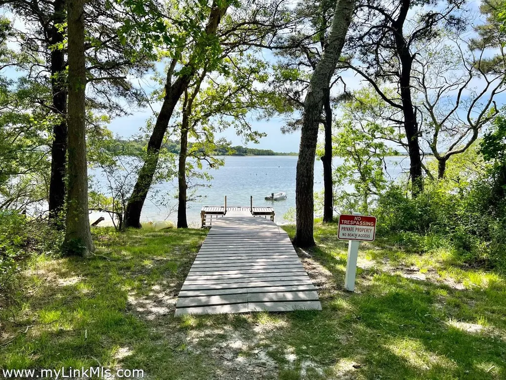 261 Sandpiper Lane Vineyard Haven MA 02539