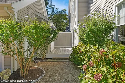261 Sandpiper Lane Vineyard Haven MA 02539