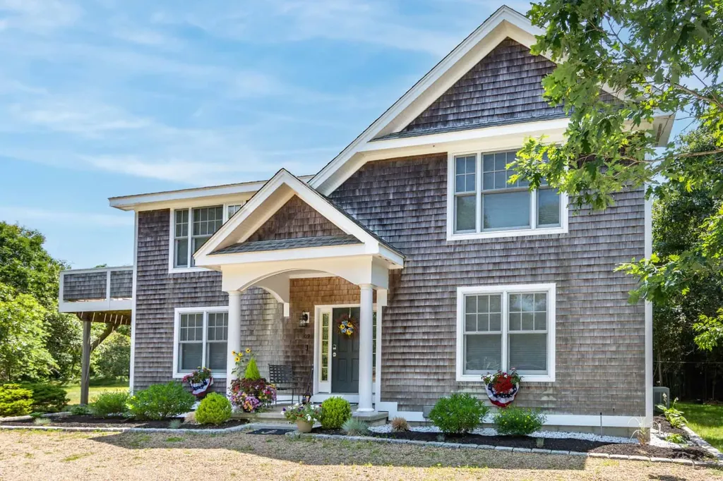 109 Herring Creek Road Edgartown MA 02539