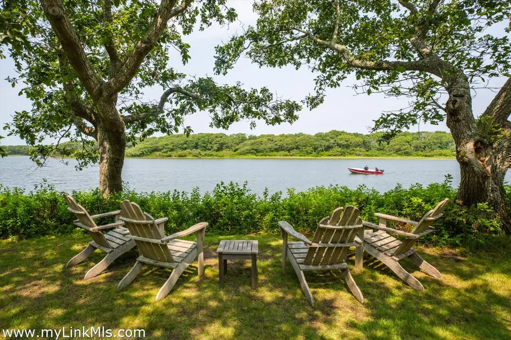 74 Turkeyland Cove Road Edgartown MA 02539