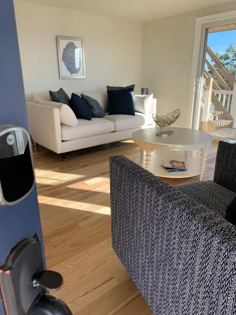 28 Beach Road Oak Bluffs MA 02557