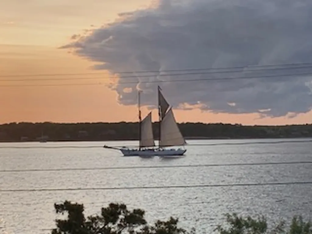 28 Beach Road Oak Bluffs MA 02557