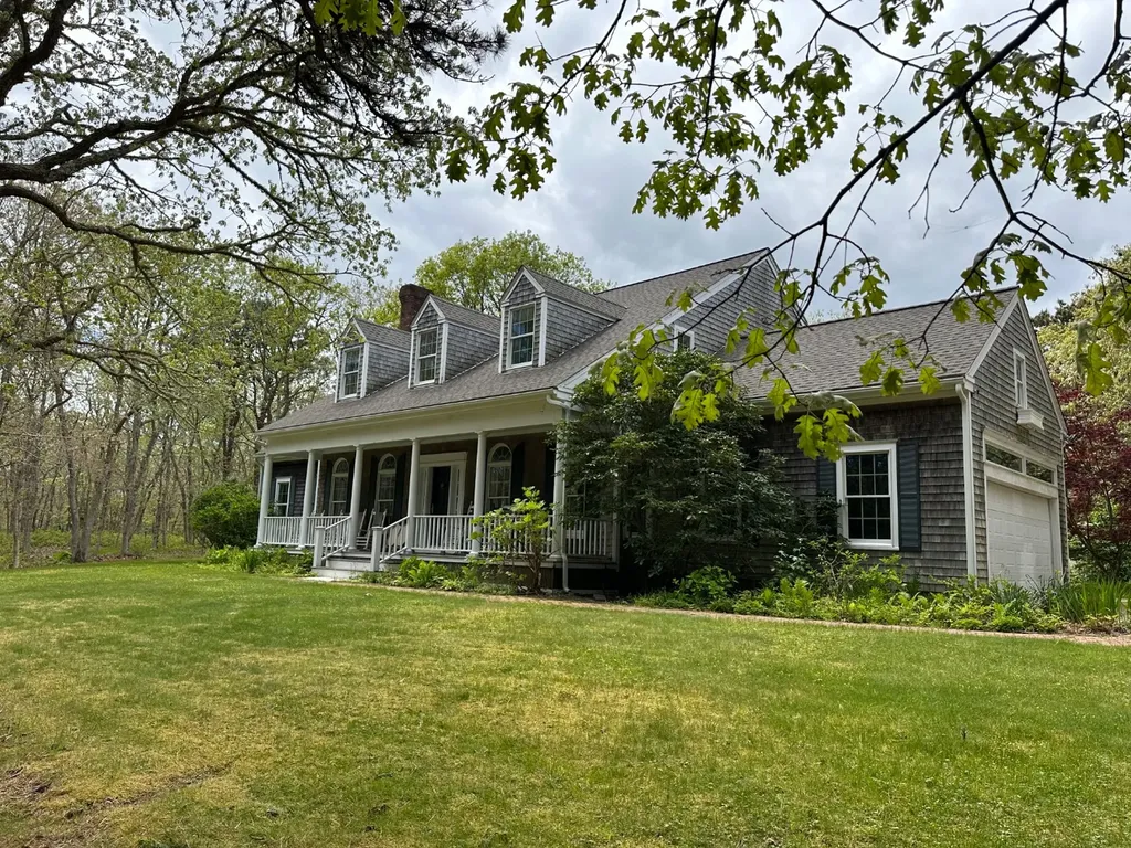 35 Woody Bottom Road West Tisbury MA 02575