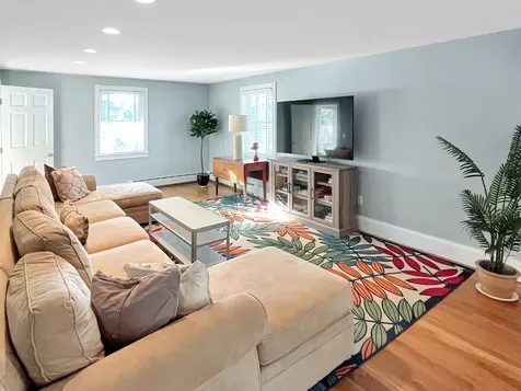 83 Dolan Avenue Vineyard Haven MA 02568