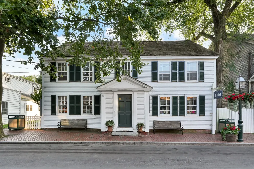 37 Main Street Edgartown MA 02539