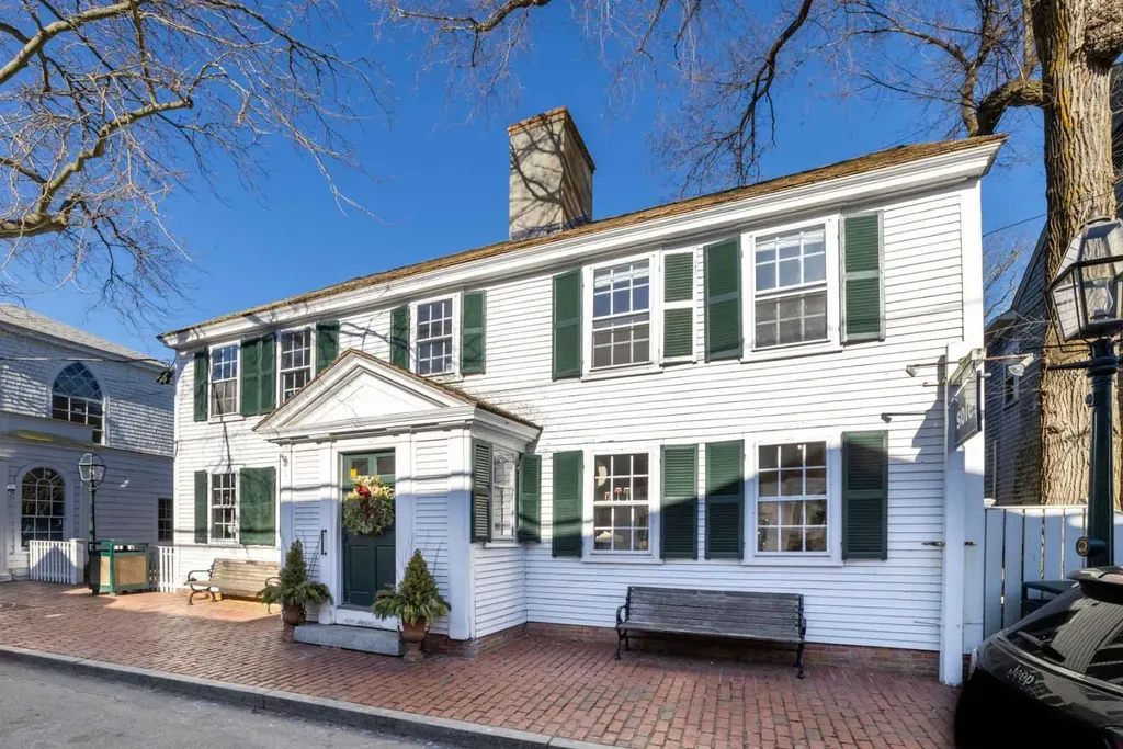 37 Main Street Edgartown MA 02539