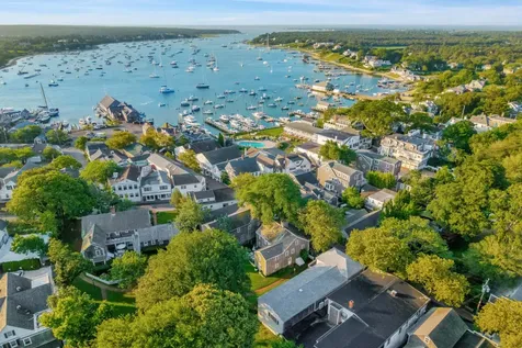 37 Main Street Edgartown MA 02539