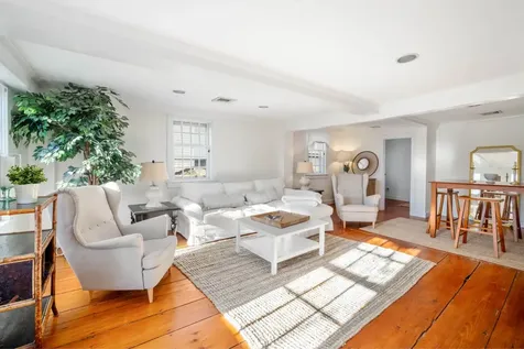 37 Main Street Edgartown MA 02539