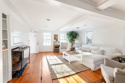 37 Main Street Edgartown MA 02539