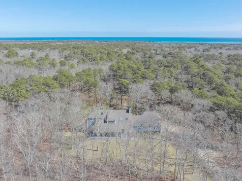 63 Bayes Hill Road Oak Bluffs MA 02557