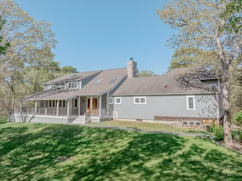 63 Bayes Hill Road Oak Bluffs MA 02557
