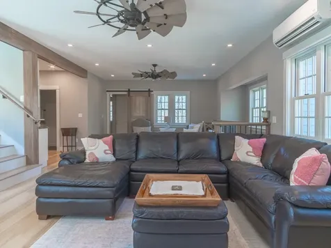 63 Bayes Hill Road Oak Bluffs MA 02557