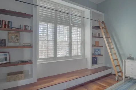 63 Bayes Hill Road Oak Bluffs MA 02557