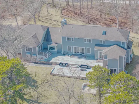 63 Bayes Hill Road Oak Bluffs MA 02557