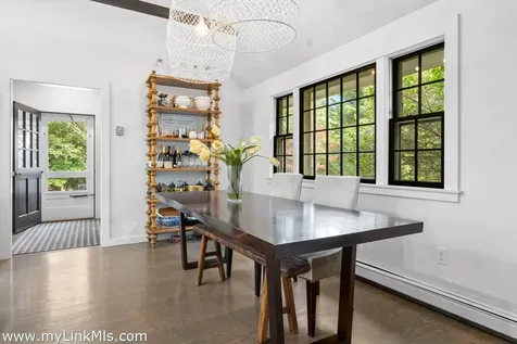 49 Oak Lane West Tisbury MA 02575