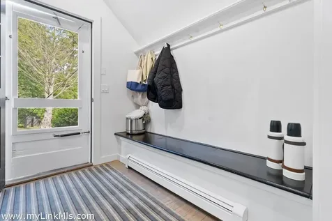 49 Oak Lane West Tisbury MA 02575