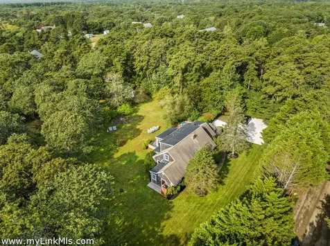 49 Oak Lane West Tisbury MA 02575
