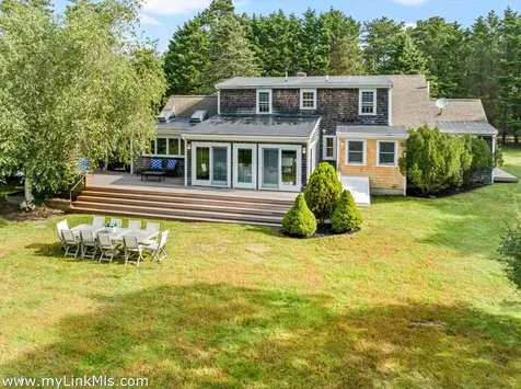 49 Oak Lane West Tisbury MA 02575