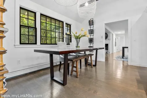 49 Oak Lane West Tisbury MA 02575