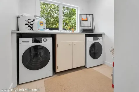 49 Oak Lane West Tisbury MA 02575