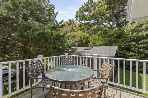 6 Brewster Avenue Oak Bluffs MA 02557