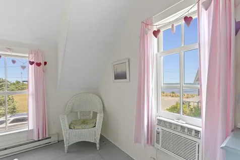 6 Brewster Avenue Oak Bluffs MA 02557