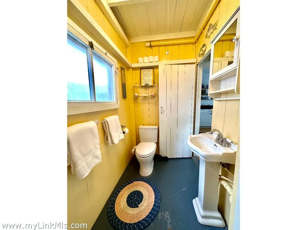 1 Cottage Park Oak Bluffs MA 02557