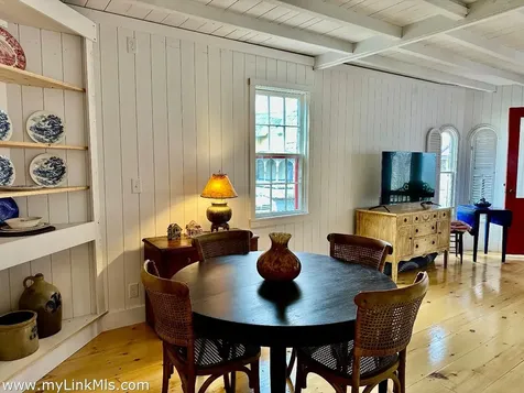 1 Cottage Park Oak Bluffs MA 02557