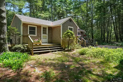 21 Clay Pit Road Edgartown MA 02539