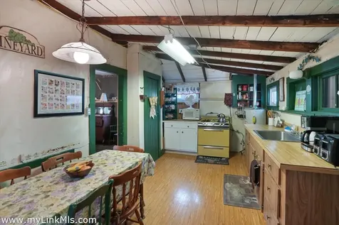 50 Canonicus Avenue Oak Bluffs MA 02557